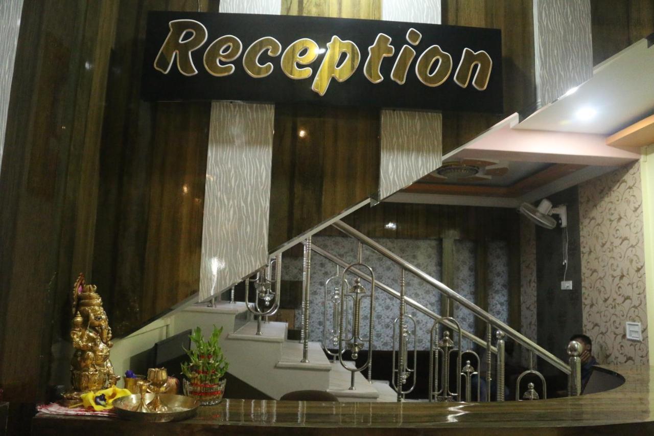 Hotel Himalaya 阿加尔塔拉 外观 照片