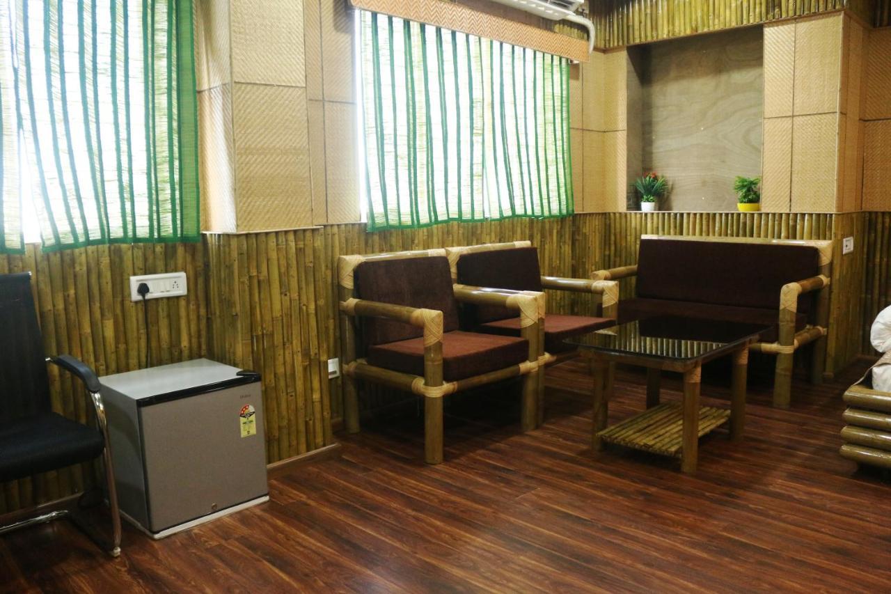 Hotel Himalaya 阿加尔塔拉 外观 照片