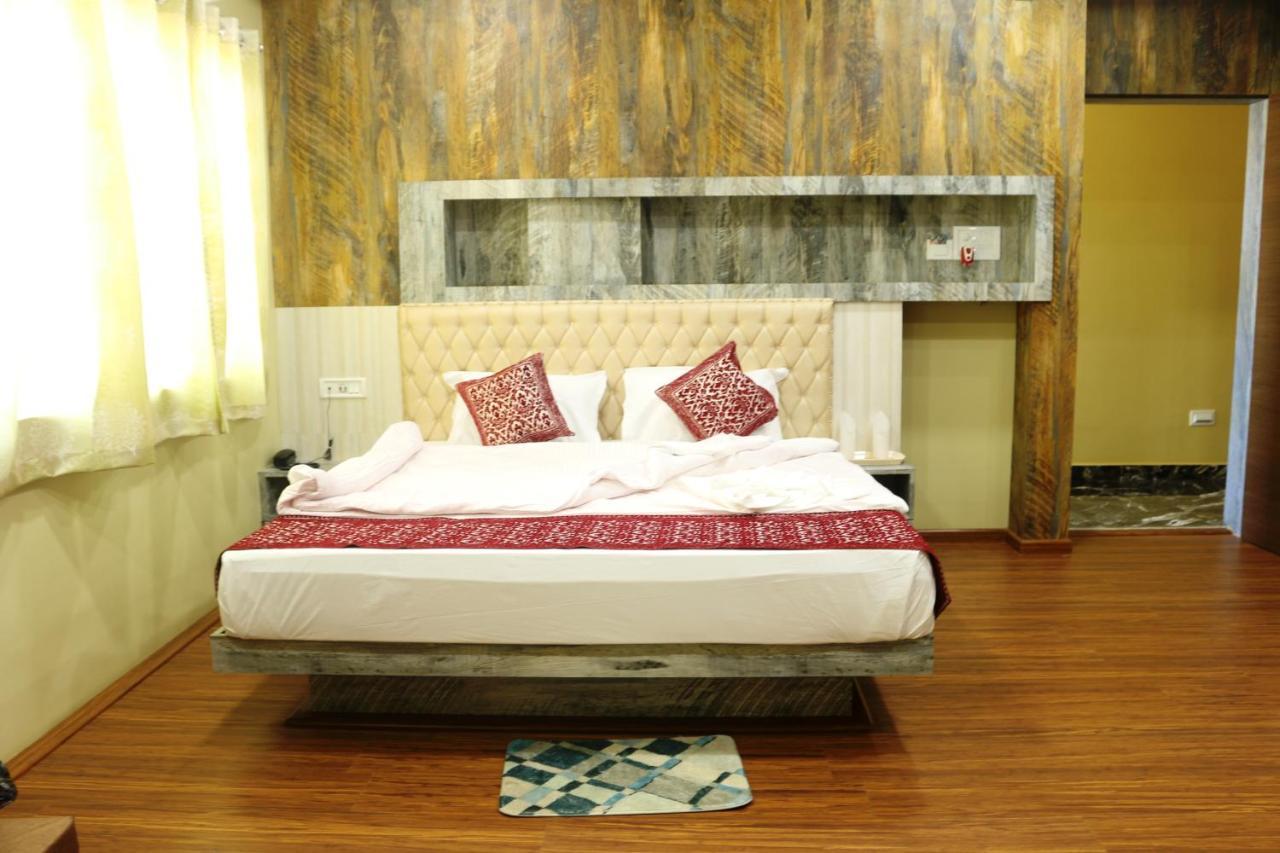 Hotel Himalaya 阿加尔塔拉 外观 照片