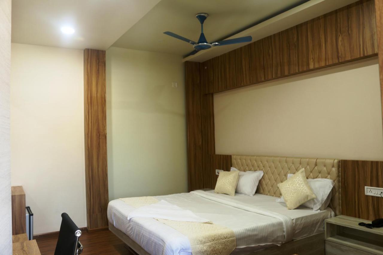 Hotel Himalaya 阿加尔塔拉 外观 照片