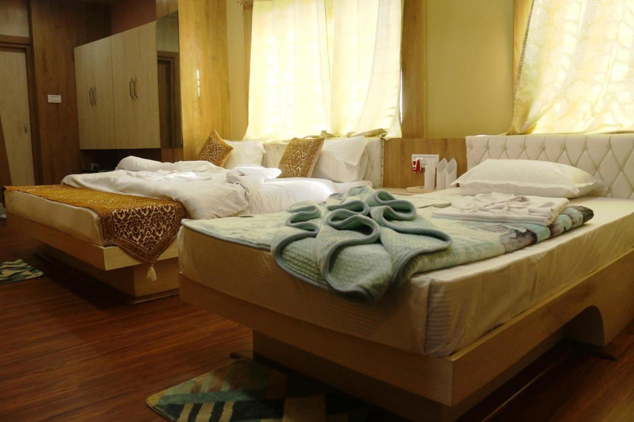 Hotel Himalaya 阿加尔塔拉 外观 照片