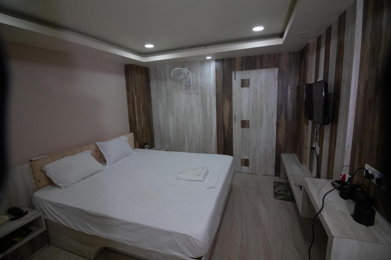 Hotel Himalaya 阿加尔塔拉 外观 照片