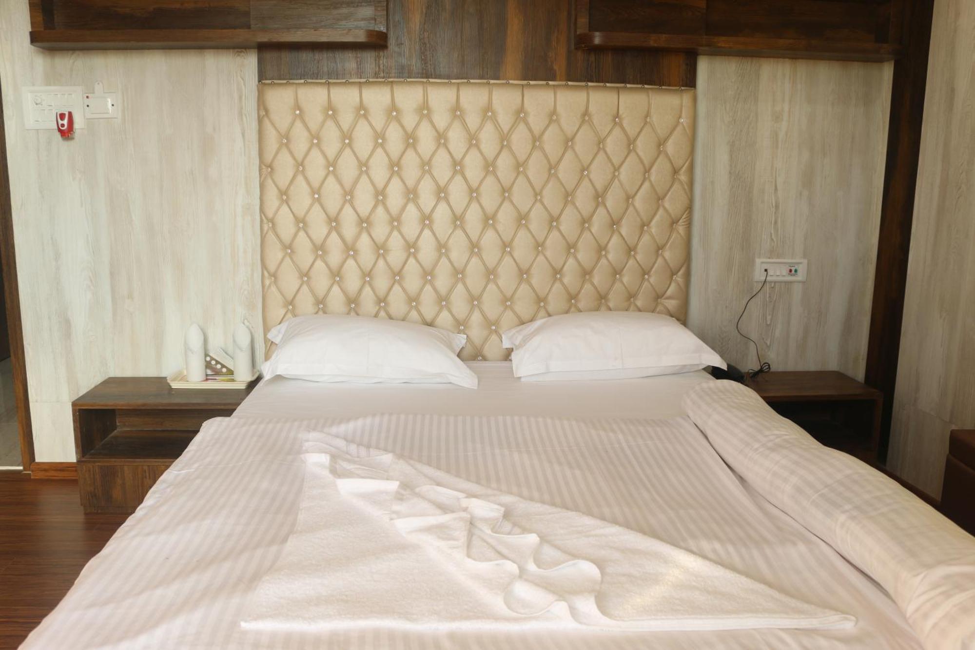 Hotel Himalaya 阿加尔塔拉 外观 照片